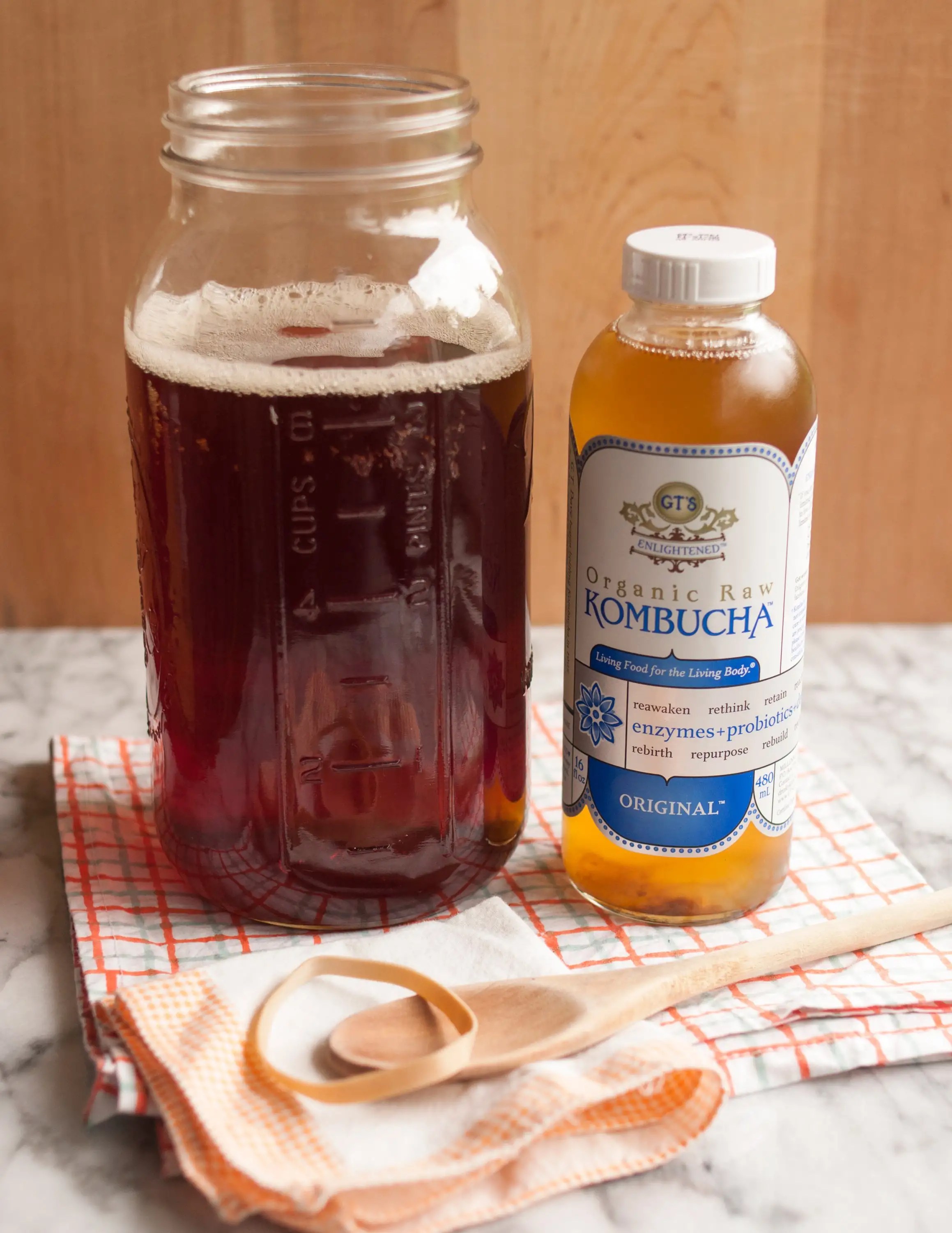 Чайный гриб отзывы. Чайный гриб - Комбуча. Kombucha чайный гриб. Напиток на чайном грибе Комбуча. Напиток чайный гриб Combutea.