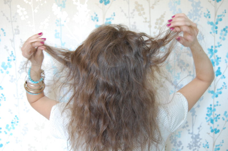 Что сделать с волосами чтобы они не пушились после мытья в домашних условиях