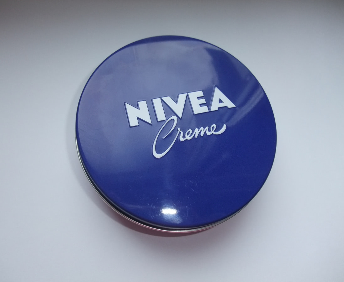 Крем нивея. Крем нивея синяя банка. Nivea крем синий. Нивея крем синий баночка. Крем нивея в синей банке 150 мл.